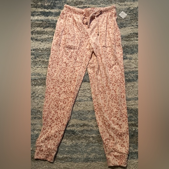 Flora Nikrooz pink leopard pajama pants size small NWT - Picture 1 of 2